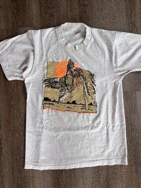 Vintage Native American Eagle T-Shirt - size Medium